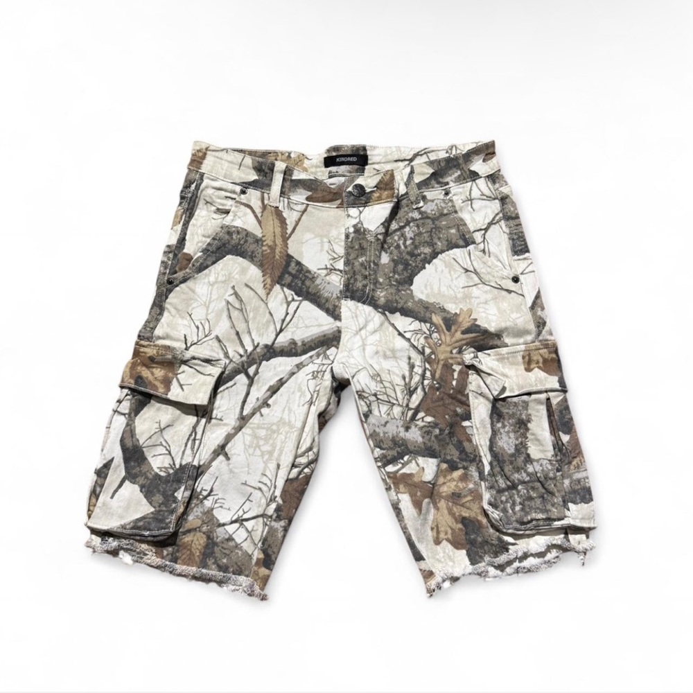 Men's Woodland Pattern Cargo Shorts